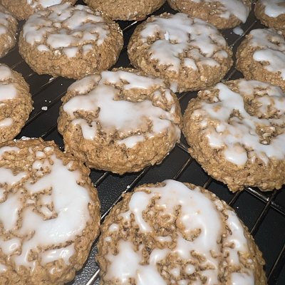 Frosted Spiced Oatmeal (1 Dozen)