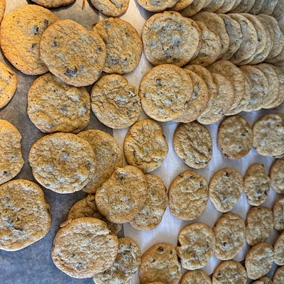 Signature Chocolate Chip Cookies - 1 Dozen 