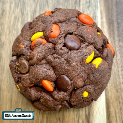Chocolate Peanut Butter Stuffed Cookies (per dozen)