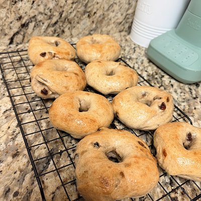 Cinnamon Raisin Sourdough Bagels 