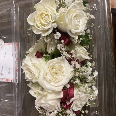 Corsages And  Boutonnières 