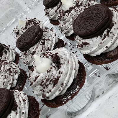 Cookies & Cream Cupcakes