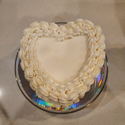 8 Inch Heart Shaped Chiffon Cake 