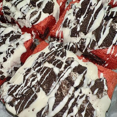 Oreo Red Velvet Brownie