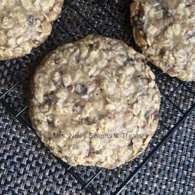 Oatmeal Raisin Cookies Dozen