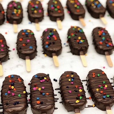 Specialty Flavor Cake Pops
