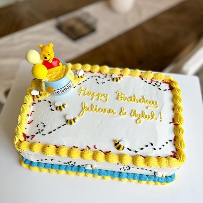 Quarter Sheet Cake (Serves 24)