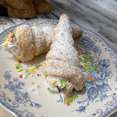 Cream Horns