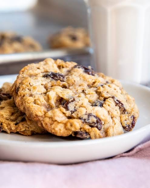 Oatmeal Raisin Cookies 