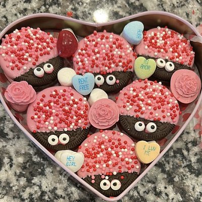 Lady Bug Oreos 