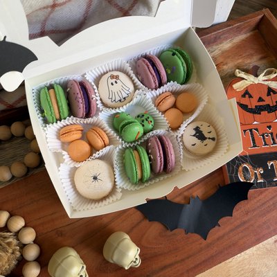 Halloween Macaron box