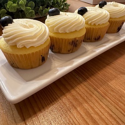 Lemon Blueberry Or Lemon Cupcakes- 12 Count 