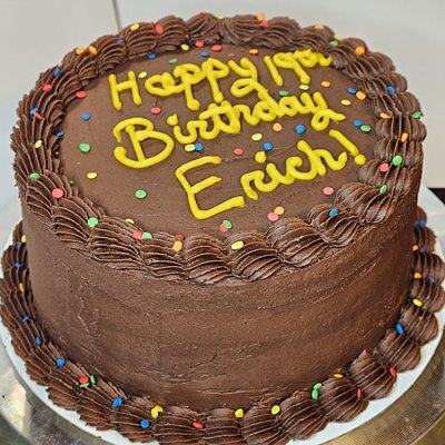 8" Round Celebration Cakes