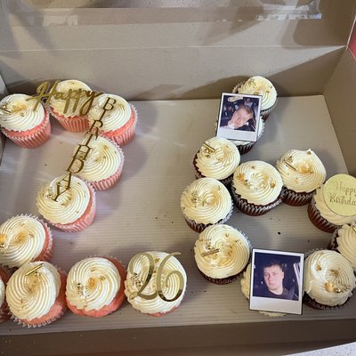 Cupcake Cakes