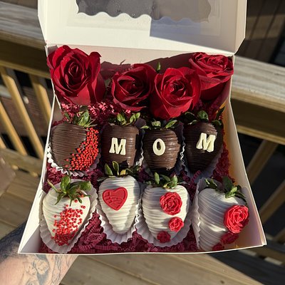 💕 Chocolate Covered Strawberries 💕