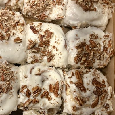 Dozen Pecan Cinnamon Rolls