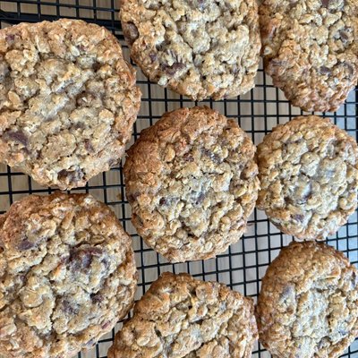Oatmeal Chocolate Chip Cookie