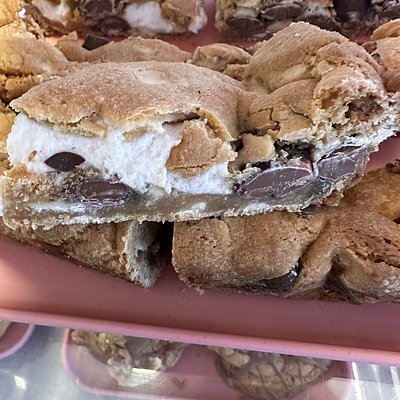 Galaxy Mallow Cookie Slice