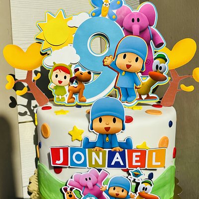 10 Inch Cake Feeding 35