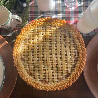 Cinnamon Apple Pie  