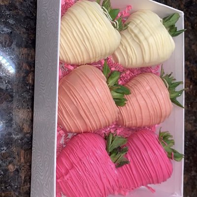 Half Dozen Berry Box