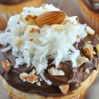 Almond Joy Cupcakes