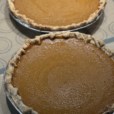 Traditional Spiced Pumpkin Pie 9”