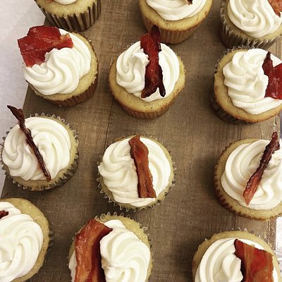 Maple Bacon Cupcakes 