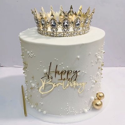 8 Inch Cake (feeds Up To 15-20) 