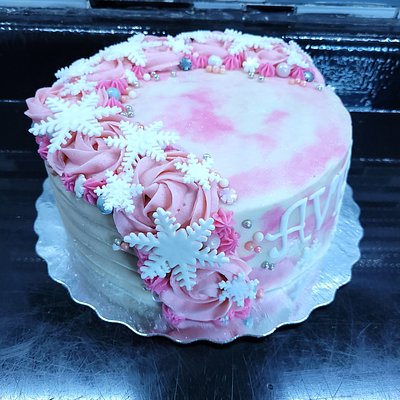 8" Round Buttercream  (12-24 Servings)