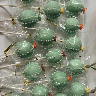 Cake Pops :)