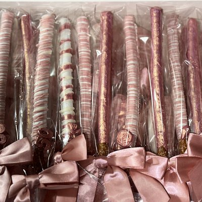 Custom Chocolate Covered Pretzels