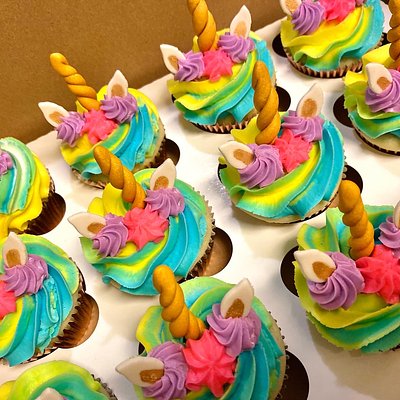 Custom Cupcakes 