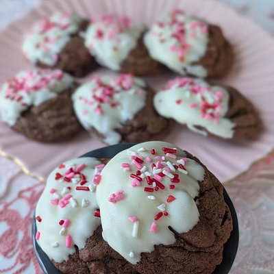 Sweetheart Sprinkle Double Chocolate Cookie 