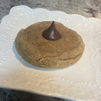 PB Blossum Cookie