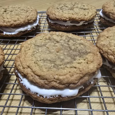 Oatmeal Cream Pies (Cookies)