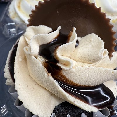 Peanut Butter Bliss Cupcakes Per Dozen