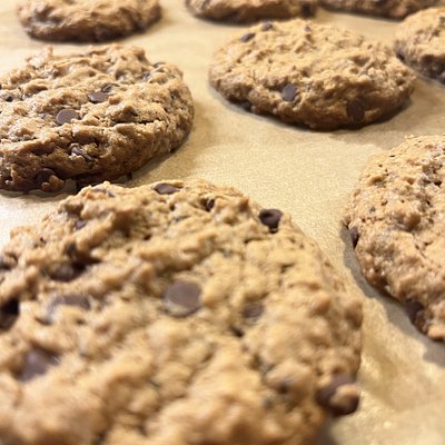 Gluten Free Dairy Free Oatmeal Chocolate Chip Cookies 12 Count 