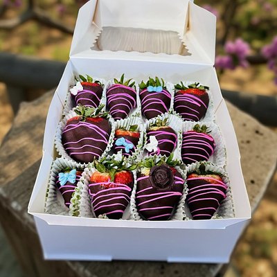 Dozen Chocolate Covered Strawberries 