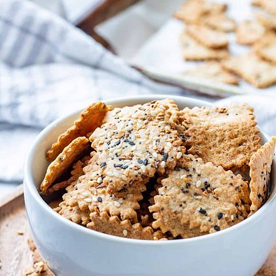 Sourdough crackers