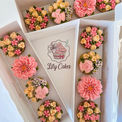 Box Of 4 Floral Cupcakes For Mother’s Day 🌸