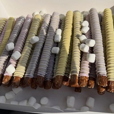 Pretzel Rods