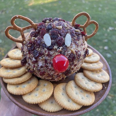 Reindeer CheeseBall