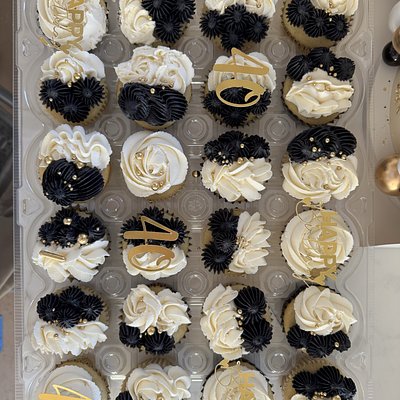 Deluxe Cupcakes