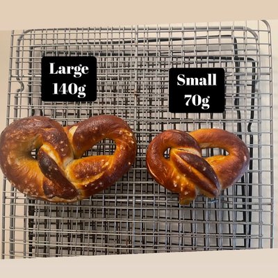 8 Large pretzel 140g