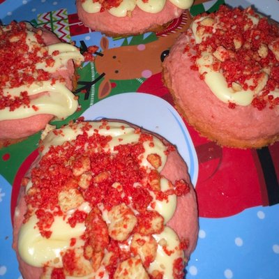 Strawberry Crunch Cookies