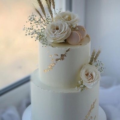 2 Tier Wedding Cake 