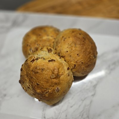 Italian Herb And Cheese Sourdough Bread Bowls 