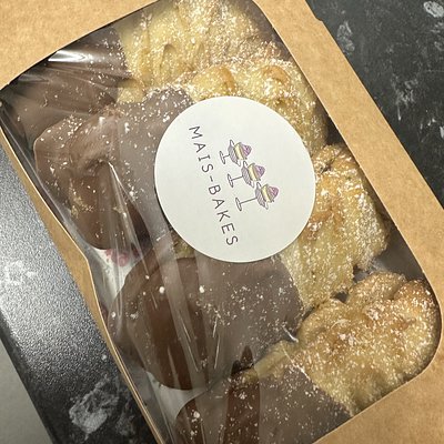 X4 Large Viennese Biscuits 