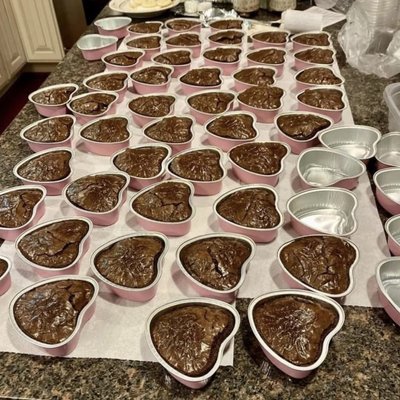 Half Dozens Cake Pan